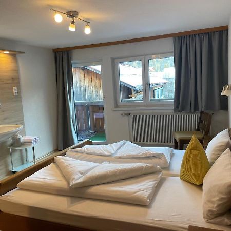 Ferienwohnungen Haus Bergflora Bach  Zewnętrze zdjęcie