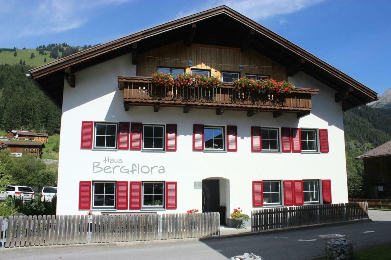 Ferienwohnungen Haus Bergflora Bach  Zewnętrze zdjęcie